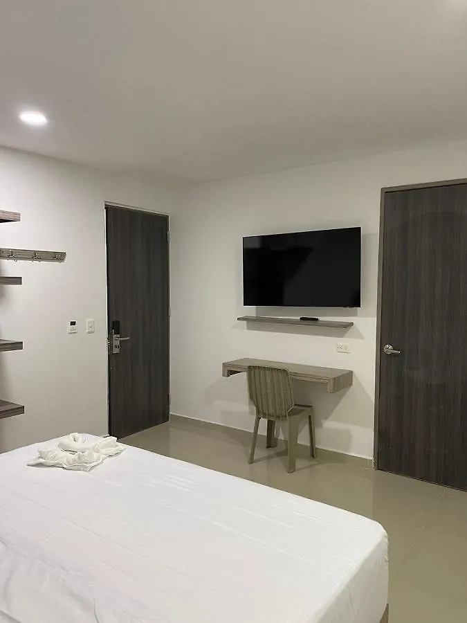 Hotel Brisas Del Bosque Cartagena